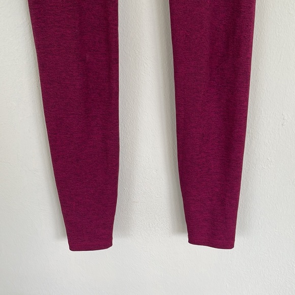 Old Navy Active fuchsia high rise full length workout leggings size medium - Picture 4 of 8